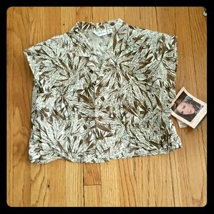 New Jaclyn smith leaf print top